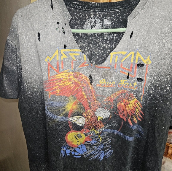 Women's Affliction Destructive T-shirt - Picture 3 of 4